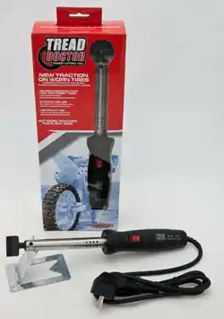 Aparat ascutit cauciucuri Tread Doctor Reducere specială